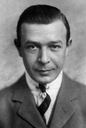 Photo of Georg Alexander from the Latest Netflix gallery