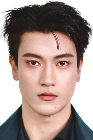 Photo of Jakkrasin Atsavatanachai from the Latest Netflix gallery