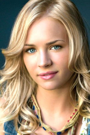 Britt Robertson photo