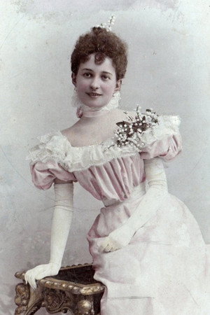 Photo of Luise Fleck from the Latest Netflix gallery