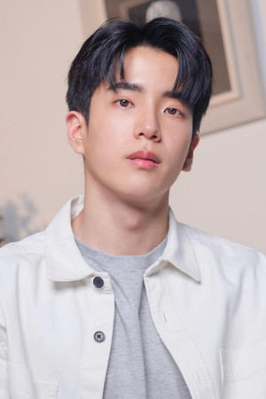 Chanon Santinatornkul photo