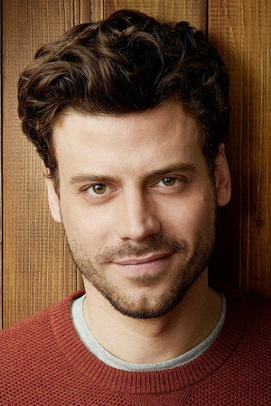 François Arnaud photo
