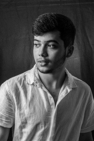 Photo of Felipe Santelli from the Latest Netflix gallery