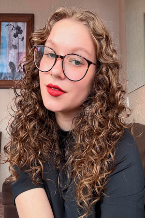 Photo of Nathália Cruz from the Latest Netflix gallery