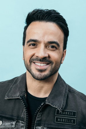 Photo of Luis Fonsi from the Latest Netflix gallery