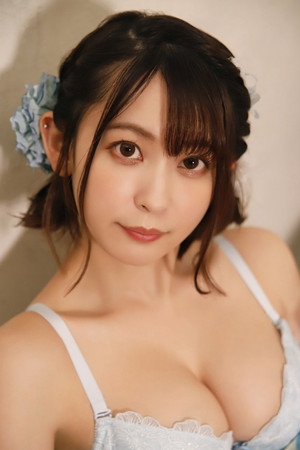 Photo of Hikari Azusa from the Latest Netflix gallery