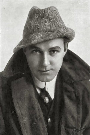 Photo of Dustin Farnum from the Latest Netflix gallery