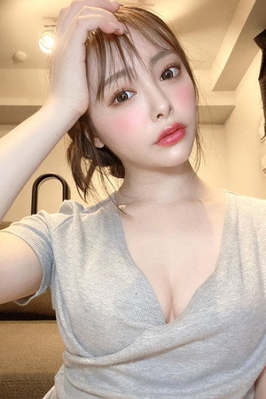 Photo of Yuna Ogura from the Latest Netflix gallery