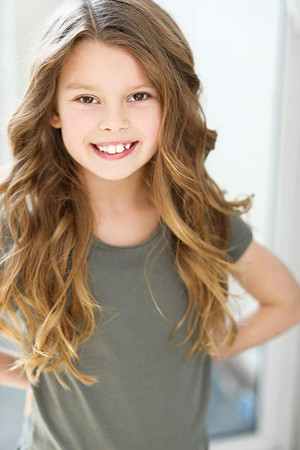 Photo of Ellexis Wejr from the Latest Netflix gallery