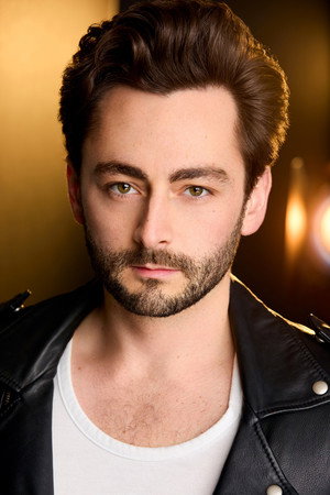 Photo of Parker Goris from the Latest Netflix gallery