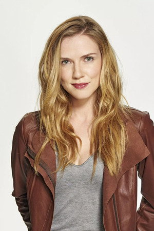 Sara Canning photo
