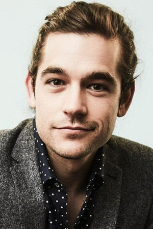 Photo of Jason Ralph from the Latest Netflix gallery