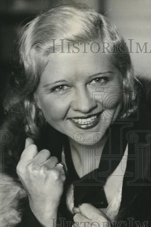 Photo of Nita Cavalier from the Latest Netflix gallery