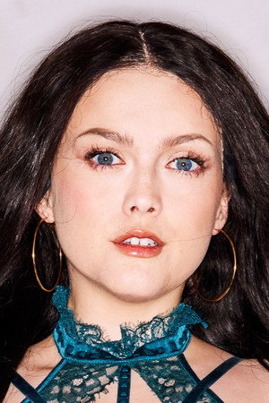 Photo of Jade Valentine from the Latest Netflix gallery
