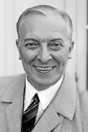 Photo of Erich Fiedler from the Latest Netflix gallery