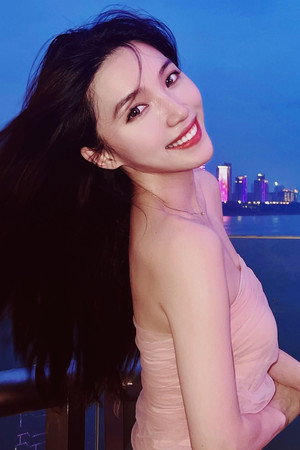 Photo of Guo Rong from the Latest Netflix gallery