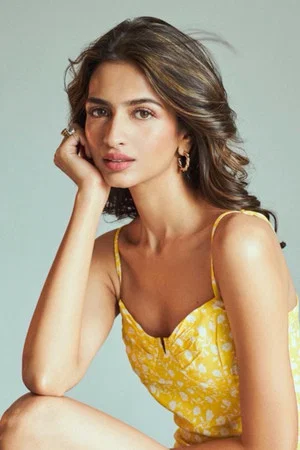 Shruti Chauhan photo