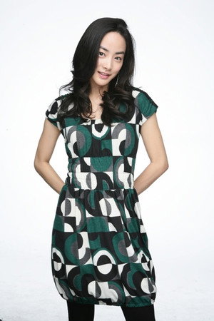 Photo of Kim Ri-na from the Latest Netflix gallery