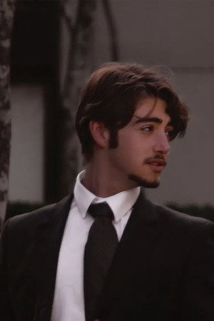 Photo of Henrique Novaretti from the Latest Netflix gallery