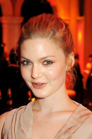 Holliday Grainger photo