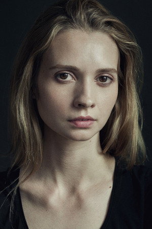 Photo of Sarah Beck Mather from the Latest Netflix gallery