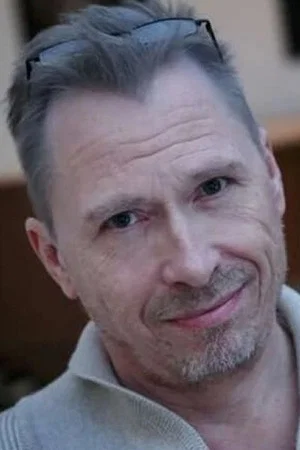 Photo of Peter Zhelder from the Latest Netflix gallery