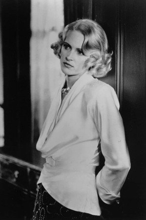 Alexandra Powers photo