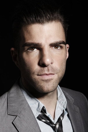 Zachary Quinto photo