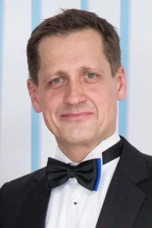 Photo of Thomas Edur from the Latest Netflix gallery