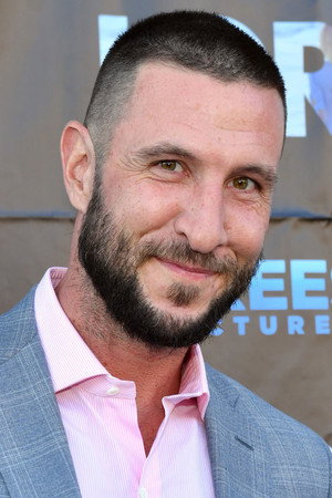 Pablo Schreiber photo