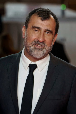 Photo of Adolfo Dávila from the Latest Netflix gallery