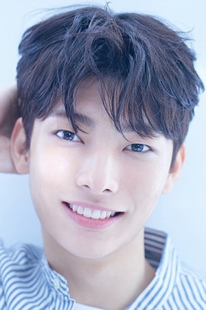 Photo of Park Cheon from the Latest Netflix gallery
