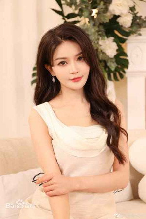 Zhou Weiwei photo
