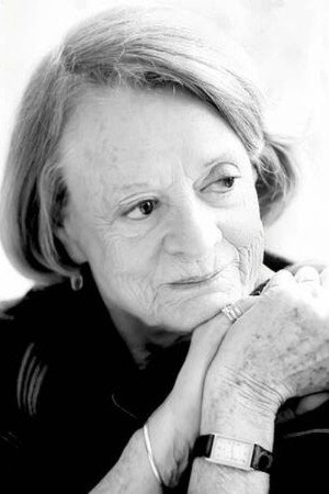 Photo of Maggie Smith from the Latest Netflix gallery