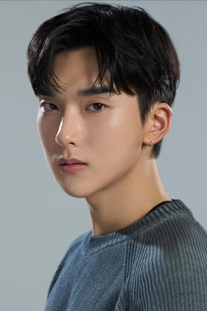 Photo of Lee Hyun-jun from the Latest Netflix gallery
