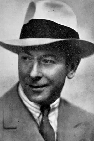 Photo of Arthur Riscoe from the Latest Netflix gallery