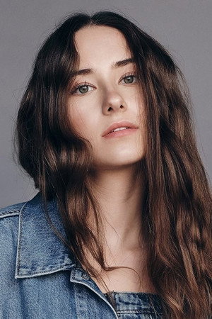 Photo of Kensington Tallman from the Latest Netflix gallery