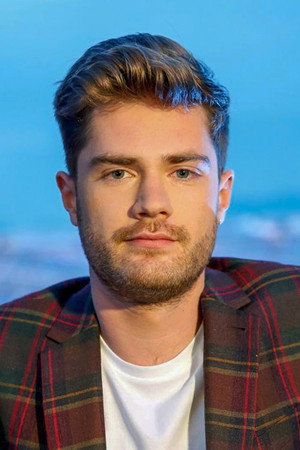 Photo of Lukas Dhont from the Latest Netflix gallery