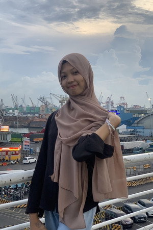 Photo of Annisa Manha from the Latest Netflix gallery