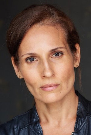 Photo of Lisa Roumain from the Latest Netflix gallery