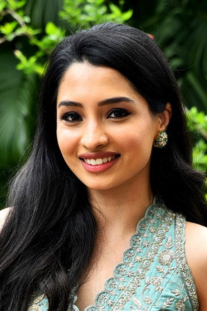 Photo of Manisha Kandkur from the Latest Netflix gallery