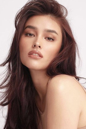 Liza Soberano photo
