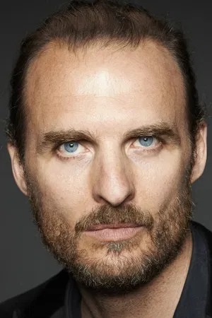 Greg Bryk photo