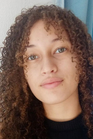 Photo of Giselle Gonçalves from the Latest Netflix gallery