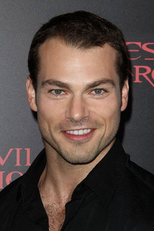 Shawn Roberts photo