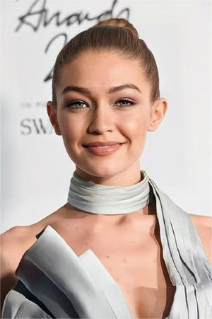 Gigi Hadid photo