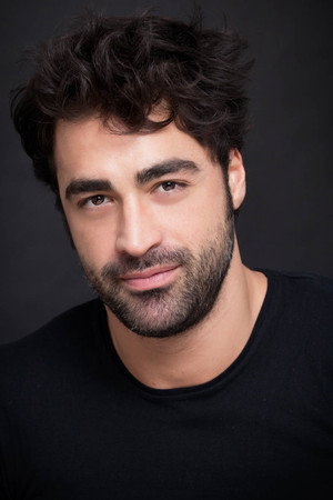 Sarp Levendoğlu photo