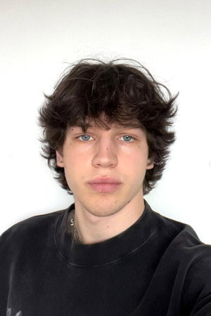 Photo of Tim Peters from the Latest Netflix gallery
