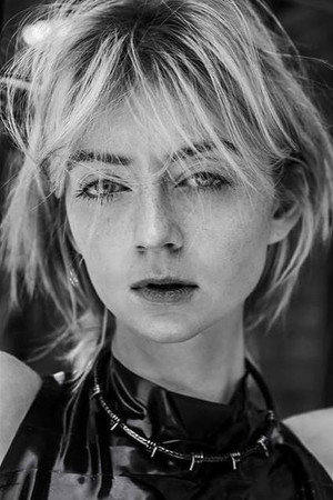 Photo of Nina Burns from the Latest Netflix gallery
