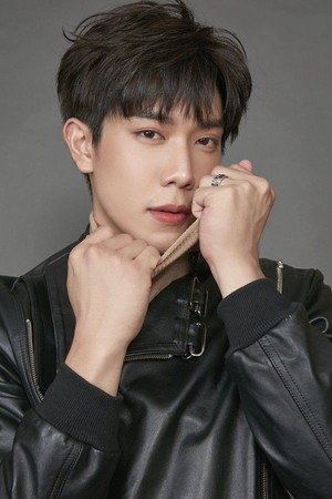 Sapol Assawamunkong photo